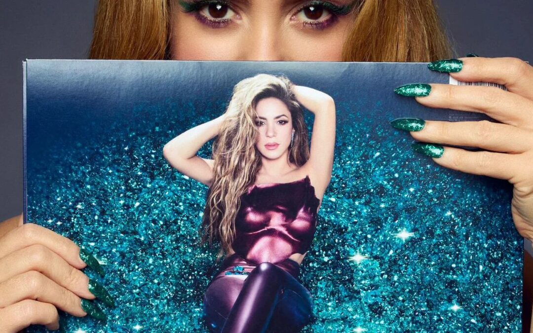 Shakira debuta en el No. 1 en Billboard de Top Latin Albums