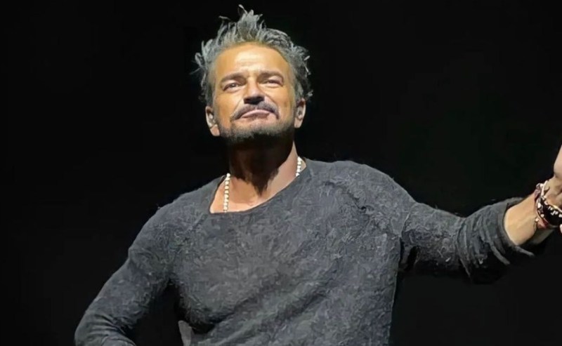 Ricardo Arjona vuelve a la música con nuevo disco