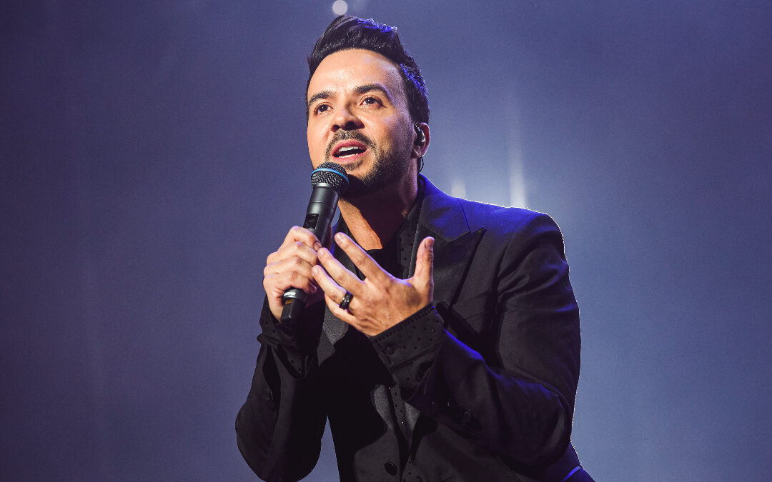 Luis Fonsi sorprende y le pone letra y música a una nueva película