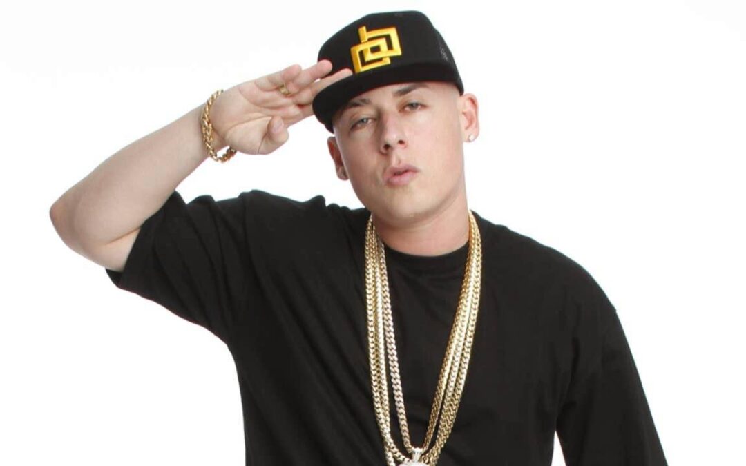 Amordazan a Cosculluela y a sus dos empleados durante asalto en su casa