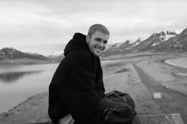Justin Bieber estrena nuevo video musical del tema «First Place»