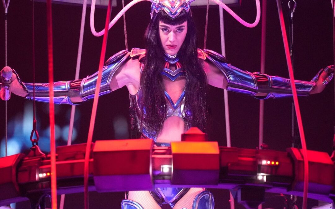 Katy Perry sufre una descarga eléctrica en pleno concierto