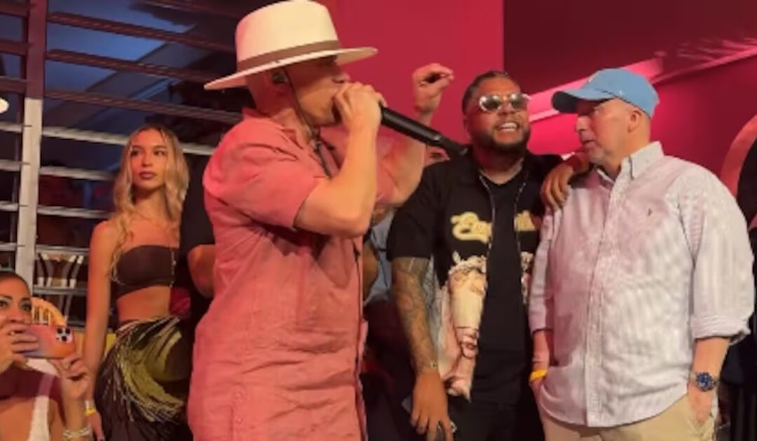 Vico C y Jay Wheeler llegan a la residencia de Bad Bunny