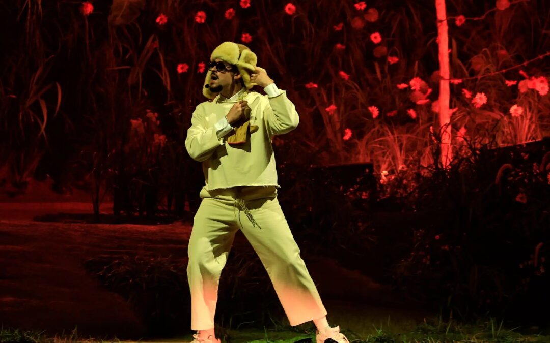 Bad Bunny culmina su residencia en Puerto Rico incentivando a combatir el odio con amor