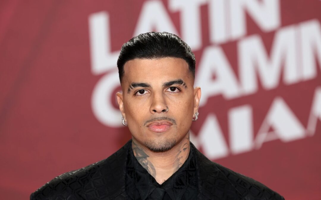 Rauw Alejandro lleva con orgullo sus raíces puertorriqueñas al escenario de los Latin Grammys 2025